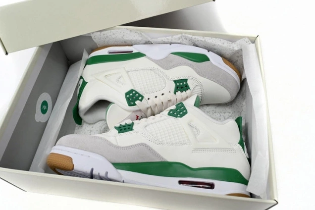 Reps TBkick Green 4 Pine SB Jordan DR5415-103 Retro 0820